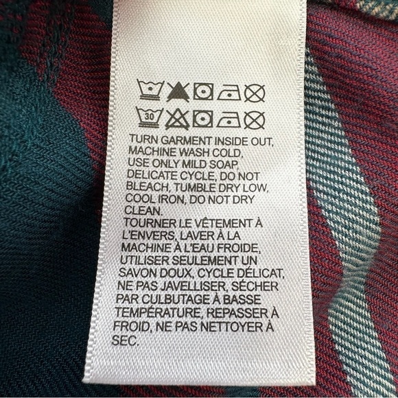 Lucky Brand  button down shirt with long sleeves, lightweight plaid fabric - Picture 11 of 11